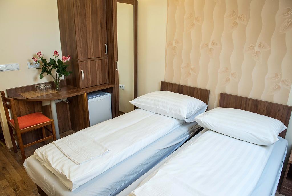 BL.Apartmanház II. Szeged Exterior foto